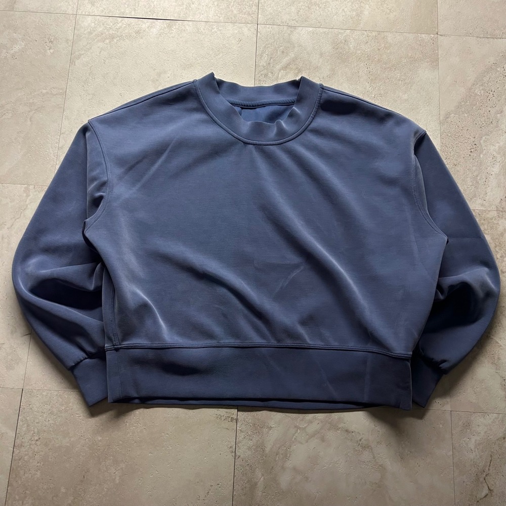 Lululemon Perfectly Oversized Crew Blue Women Size 10 Pullover Sweatshirt